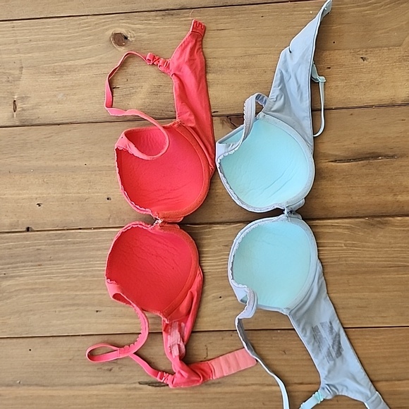 2 34B Body by Victoria Victoria Secret Bras - Red & Blue - Picture 9 of 15